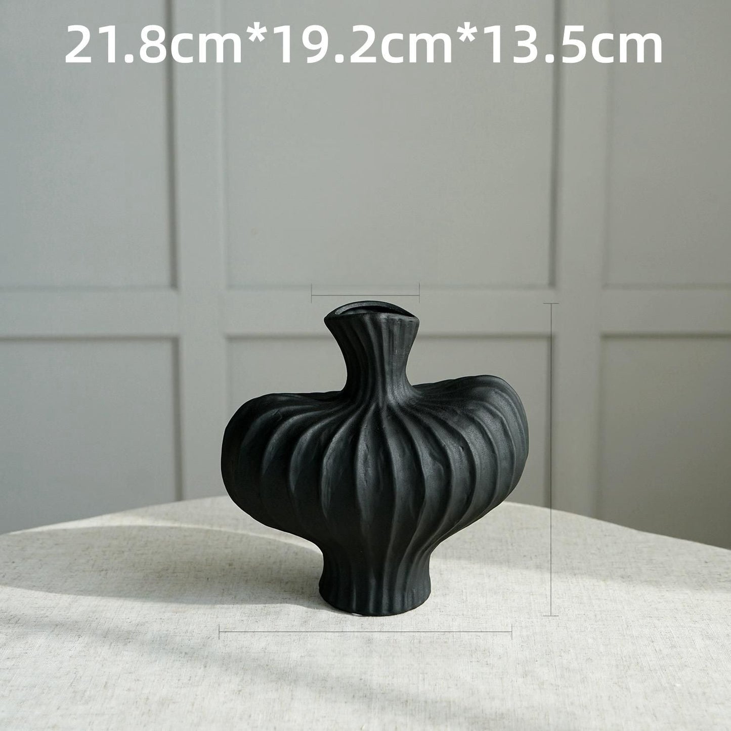 High-End Plastic Imitation Ceramic Vase for Elegant Home Decor