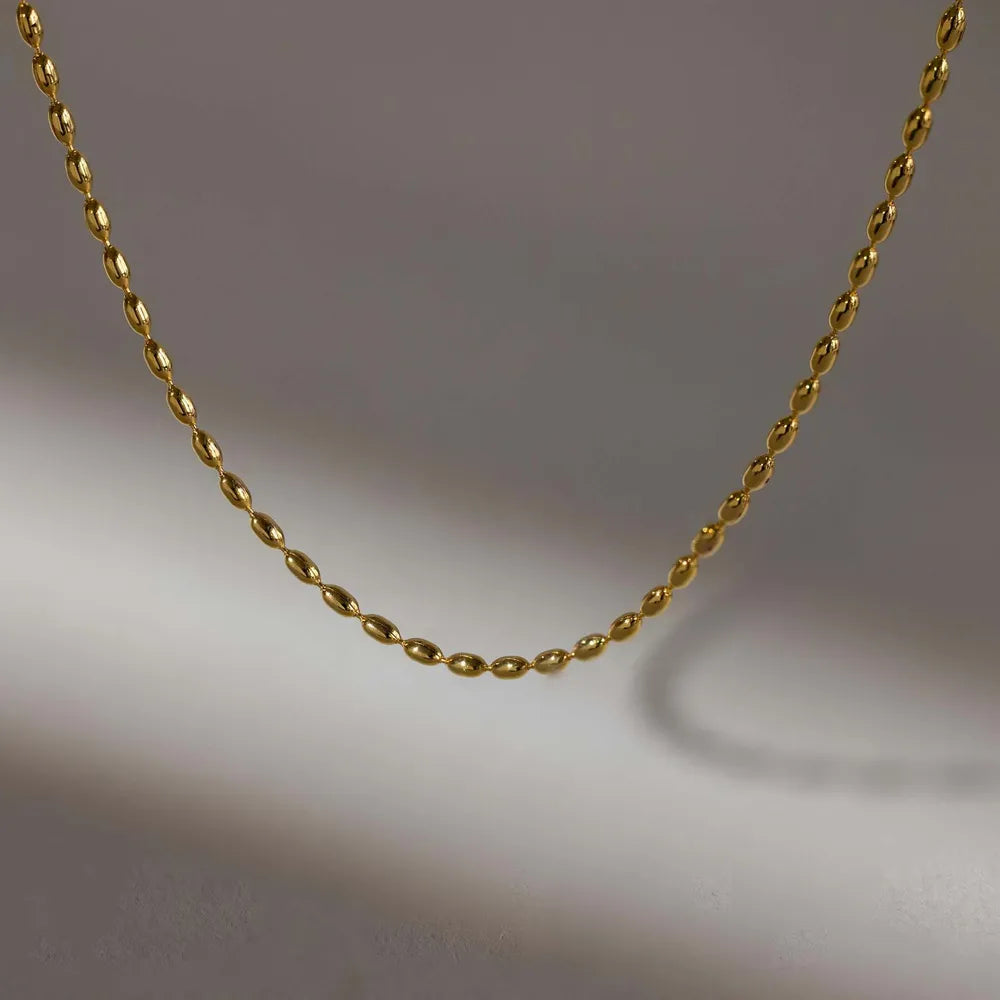Collar de cuentas de acero de titanio