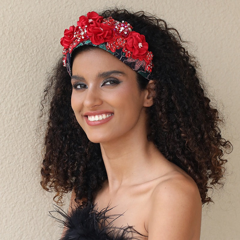 Bandeau en Fleurs en Tissu Fait Main et Diamant d'Eau Élégant