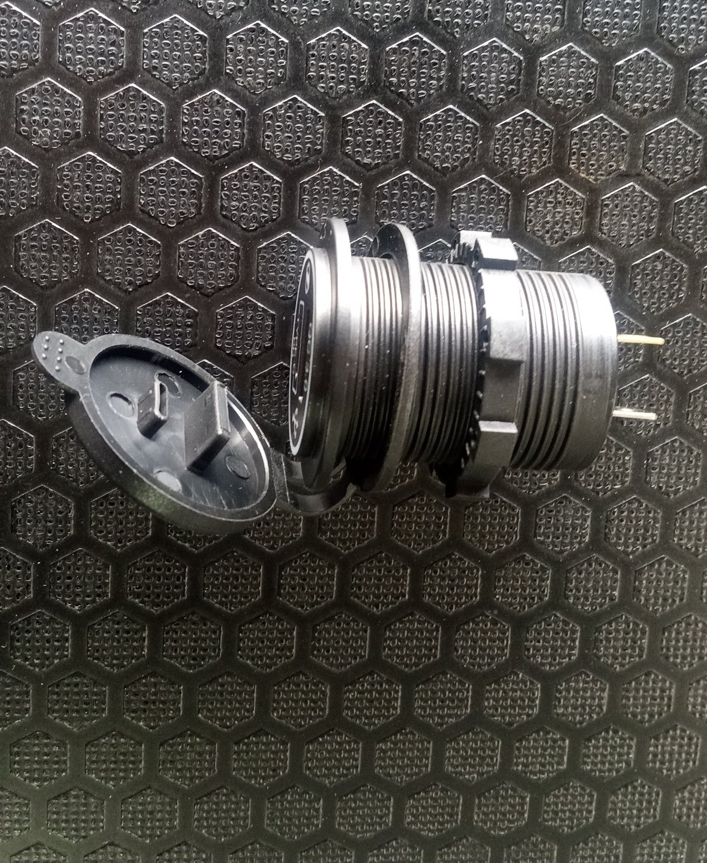 Stealth Power Port for 3rd Gen Toyota Tacoma (2016+) - Korvel