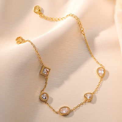 Exquisita Pulsera de Acero de Titanio con Circonitas para Mujeres