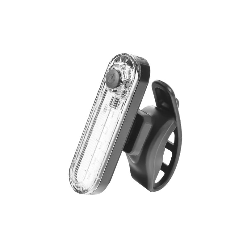 Lumière arrière de vélo rechargeable USB pour la sécurité lors des trajets nocturnes