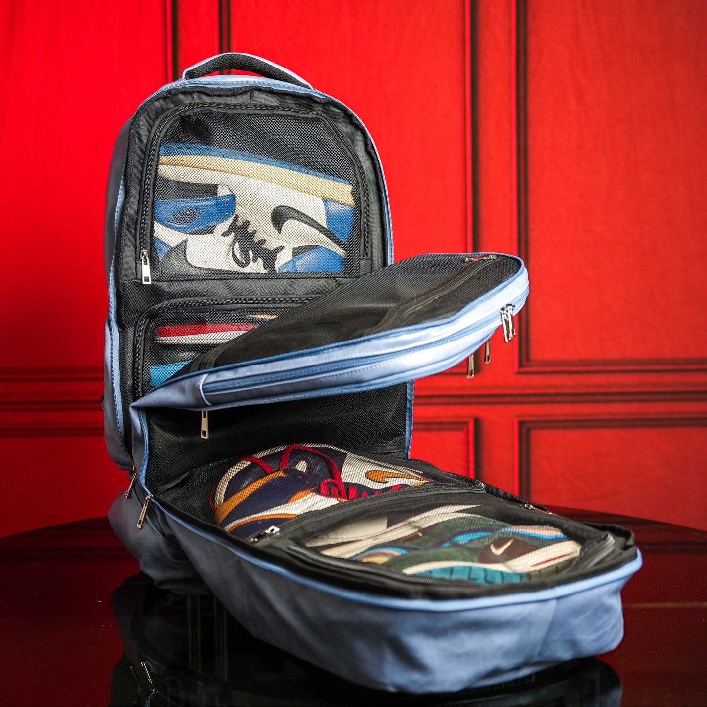 Elegante mochila de mano de cuero azul bebé para viajeros