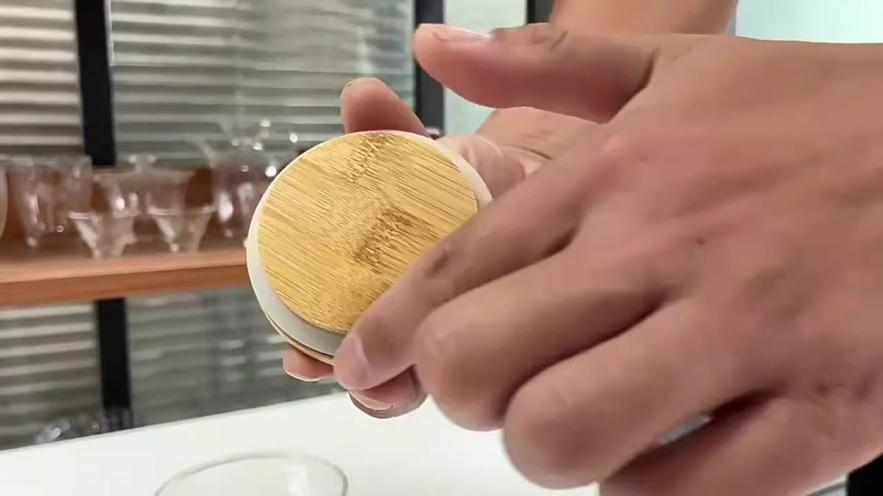 Transparent glass grain storage tank - Korvel