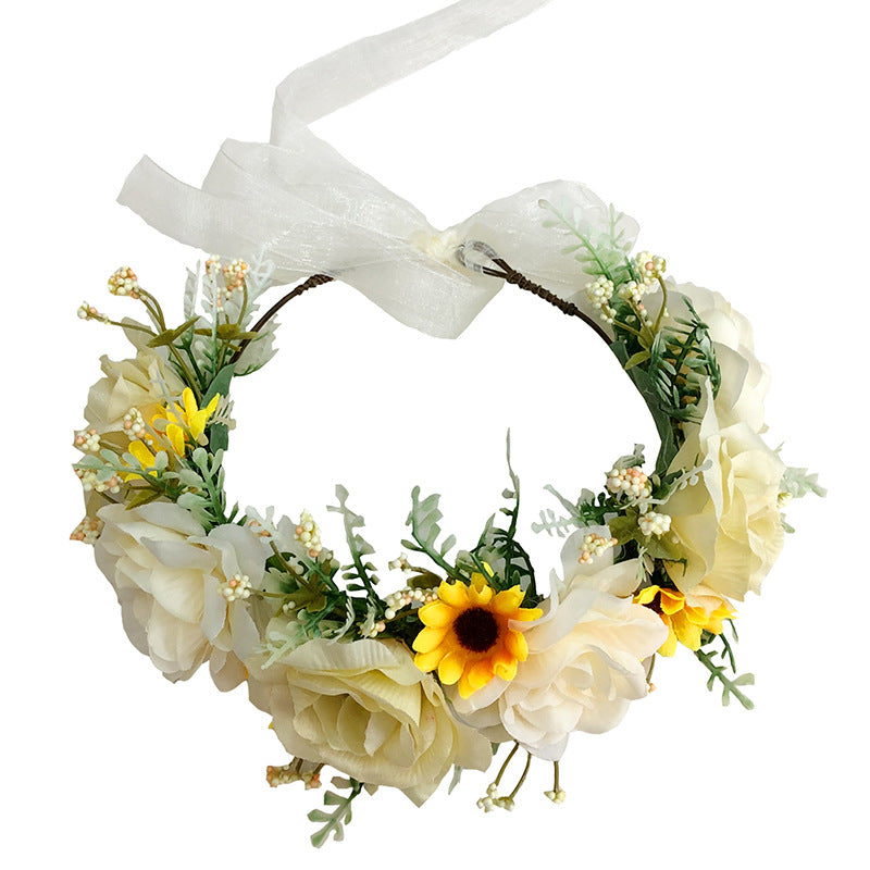 Diadema de Flores con Rosa Grande para Looks Elegantes