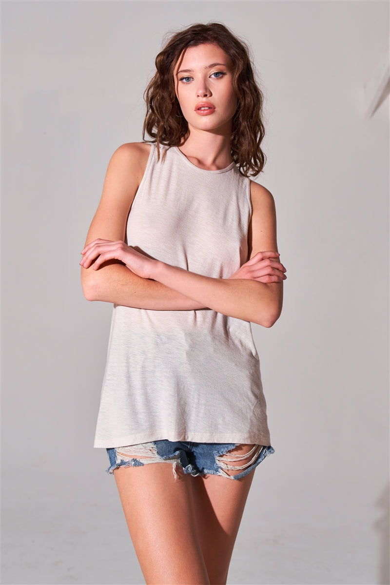 Top Largo Sin Mangas con Cuello Redondo y Detalle de Espalda Cortada