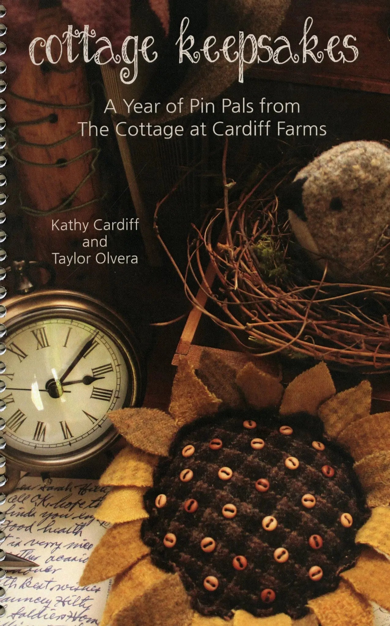 Cottage Keepsake: A Year of Cozy Projects