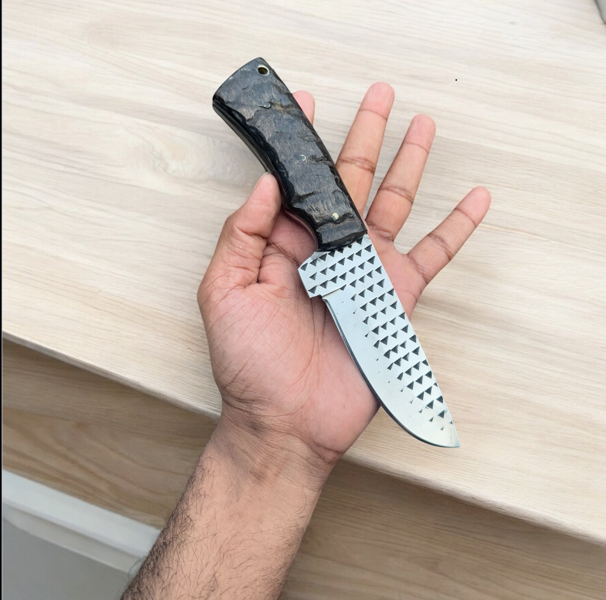 Handcrafted Cowboy Knife with Authentic Sheep Horn Grip - Korvel
