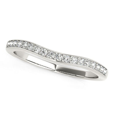 Anillo de boda de diamantes curvado en oro blanco de 14k
