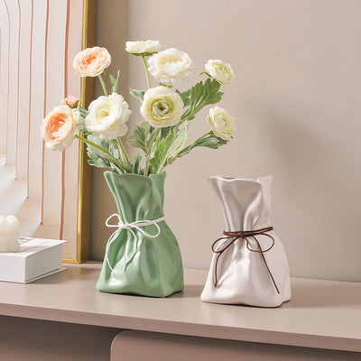 Elegant Resin Vase for Home Decor and Flower Arrangements