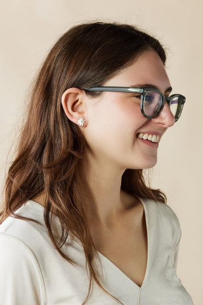 Pendientes de Stud de Narciso - Elegancia de Porcelana Hecha a Mano