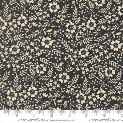 Tela de Algodón Arabesco Azul Oscuro - 44"/45" por Yarda