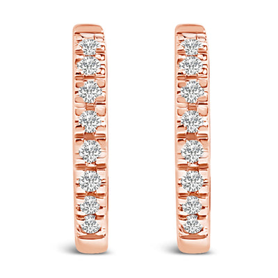 Pendientes de aro huggie de diamantes en oro rosa de 14 quilates