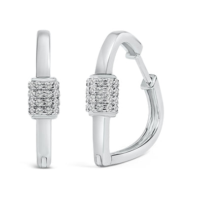 Pendientes de aro huggie en forma de corazón de diamante cultivado en laboratorio de oro blanco de 1