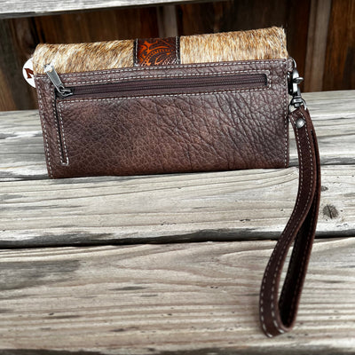 Chic Emmy Wallet by Nocona - Stylish & Functional - Korvel