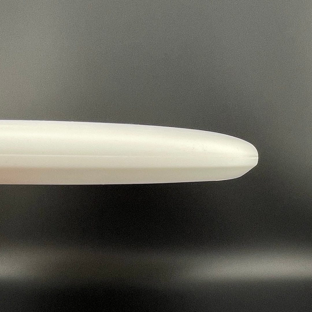 D-Line P2 (Flex 2) - Putter léger pour le disc golf
