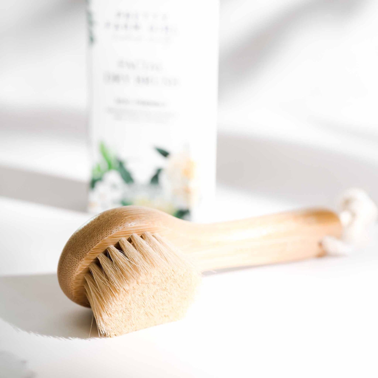Brosse de visage sèche premium pour une exfoliation douce