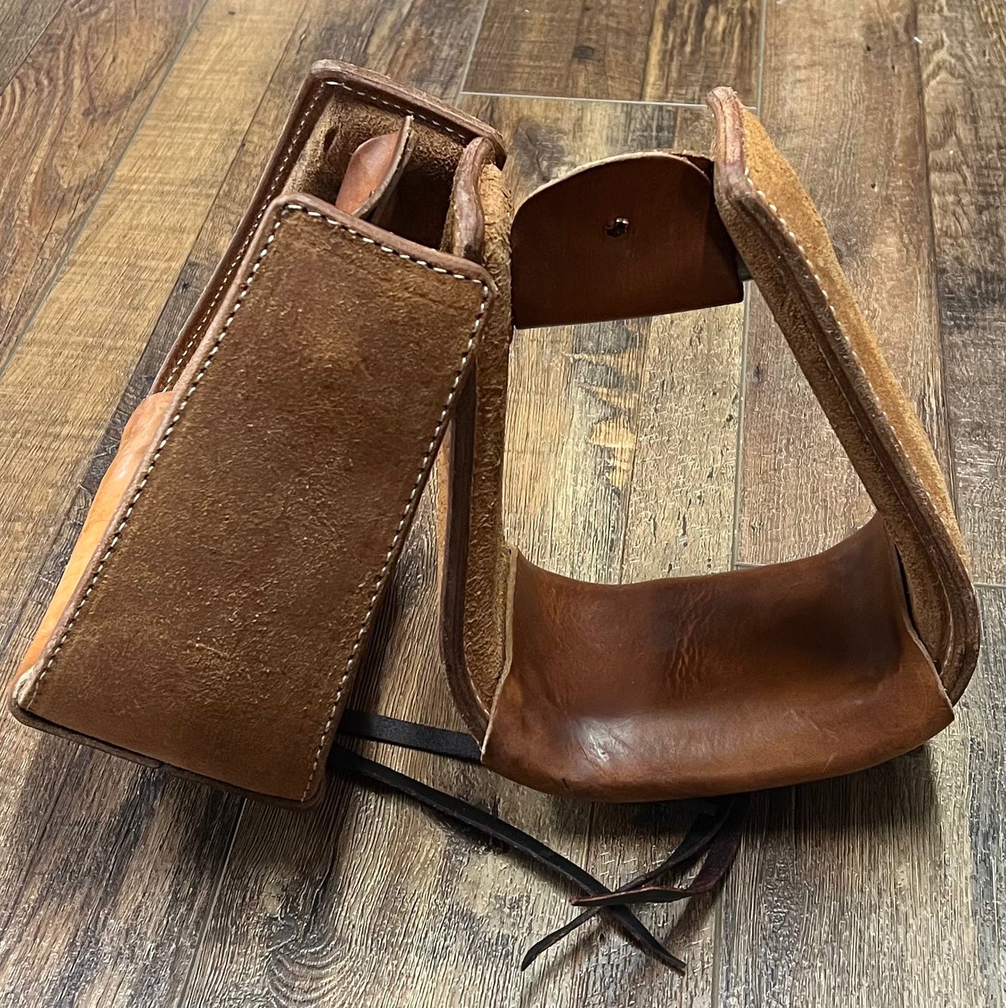 Premium Deep Stirrups for Equestrian Excellence | Double J Saddlery - Korvel