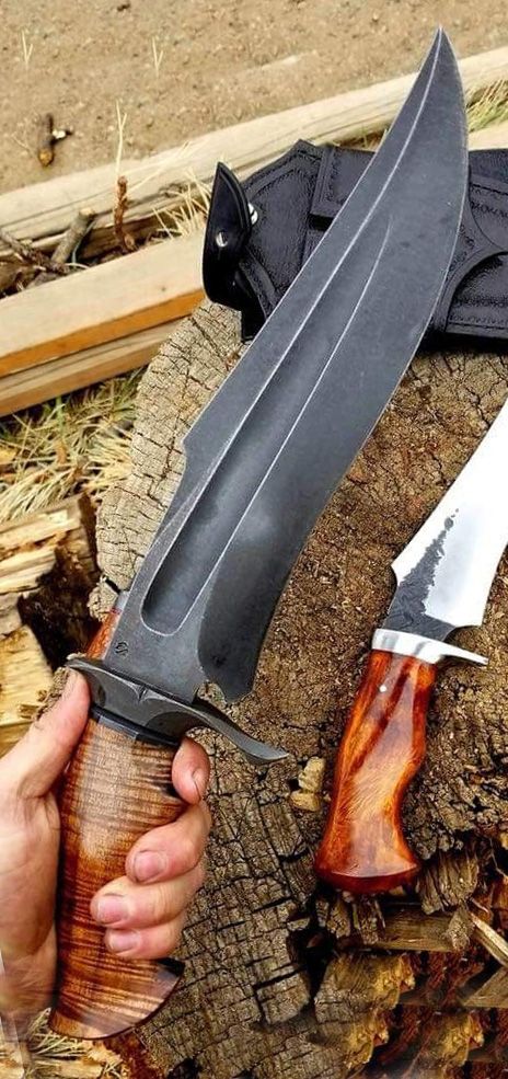 Georgia Hunter Bowie Knife | 16" 1095 Steel Blade with Elegant Walnut Handle - Korvel