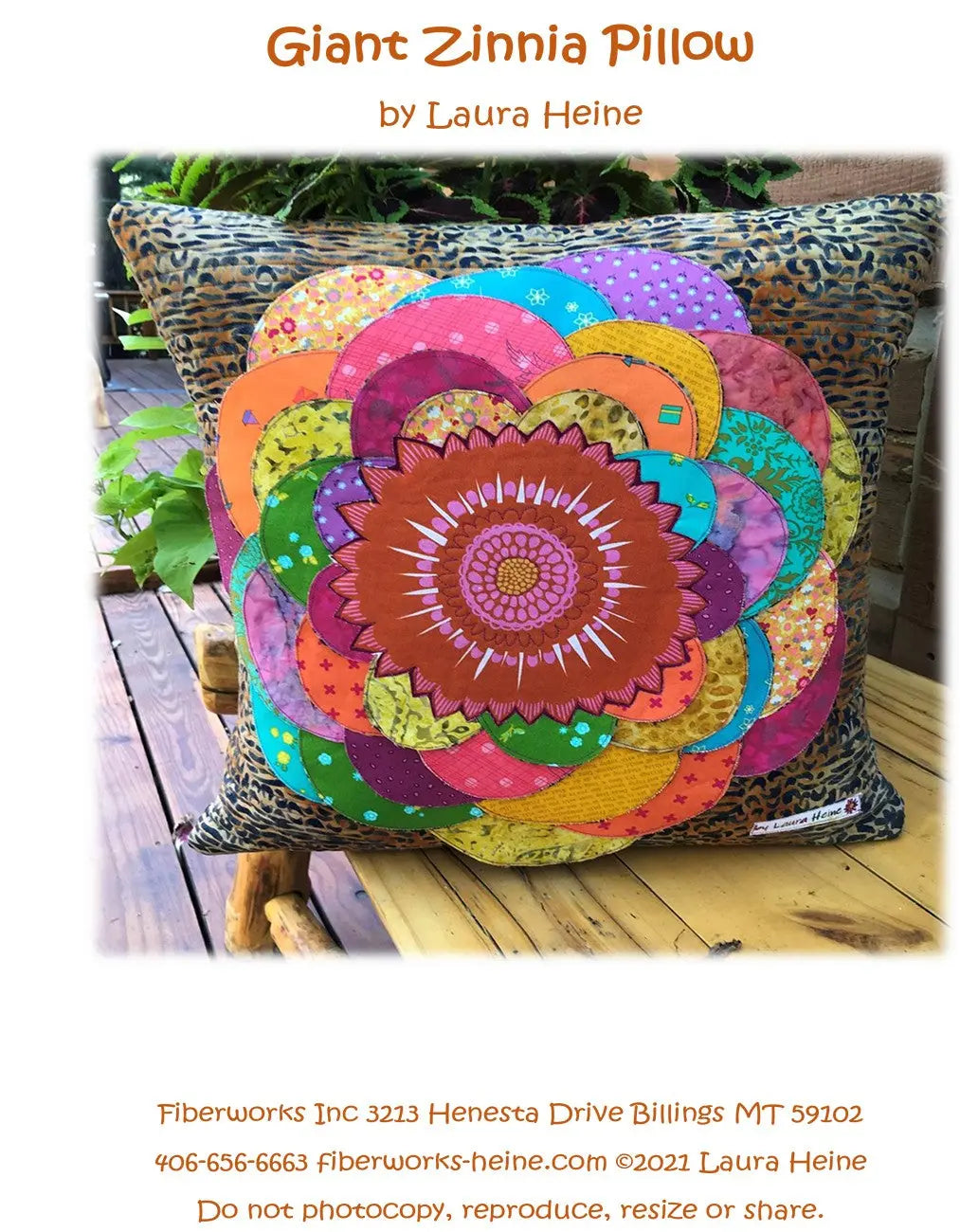 Patrón de Cojín Collage de Zinnia Gigante de Laura Heine