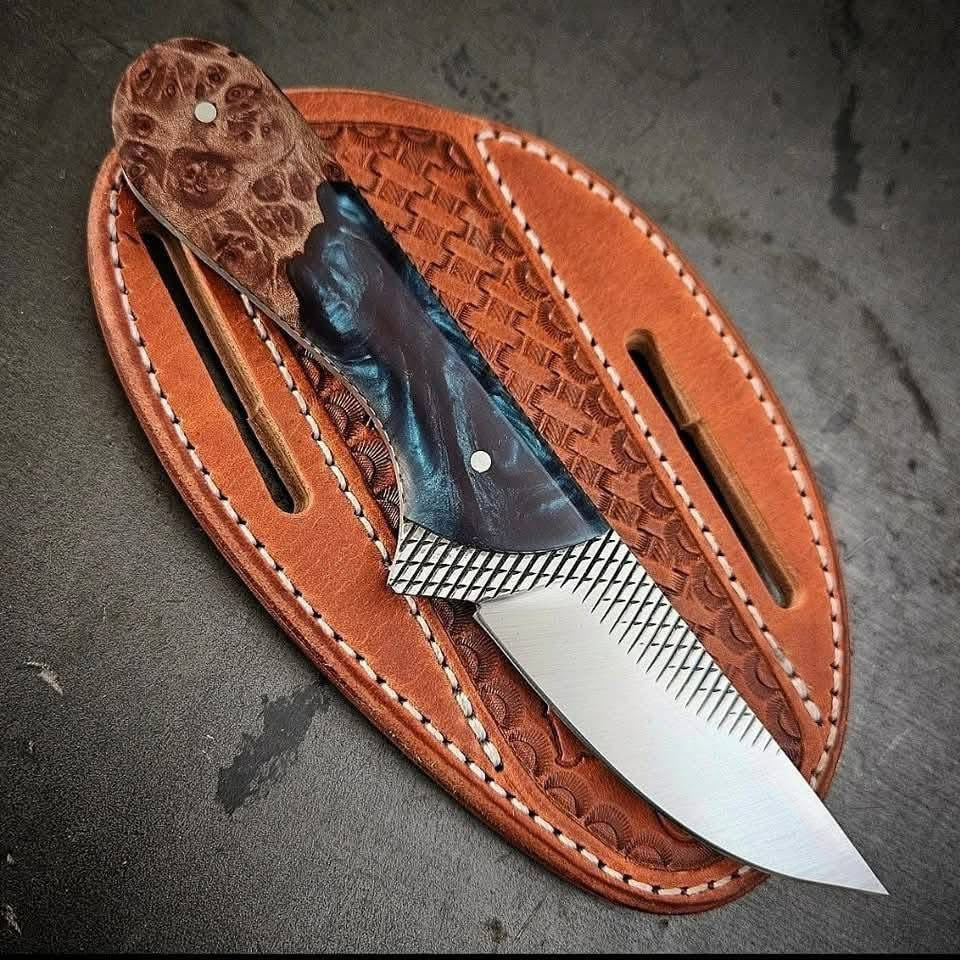 Premium Handcrafted Western Knife – 8" Steel Blade with Resin Grip & Leather Sheath - Korvel