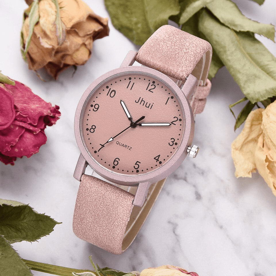 Montre en cuir élégante pour femmes