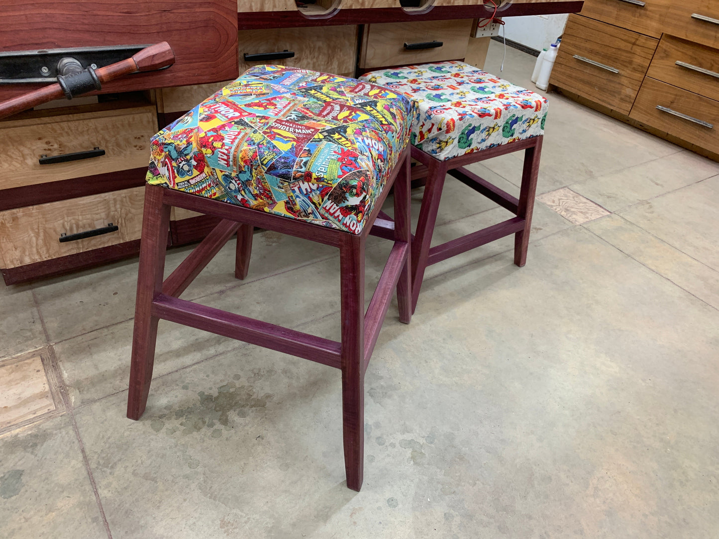 Planes Premium para Taburetes de Bar y Taller