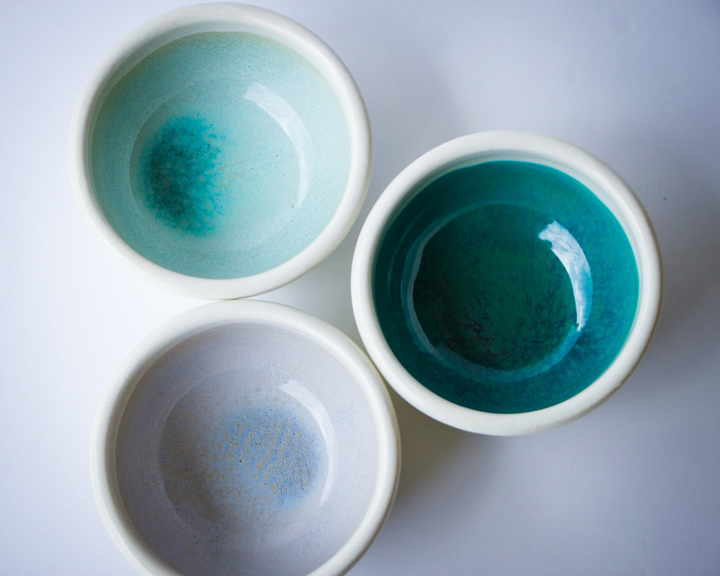Charming Handcrafted Mini Bowls - Korvel