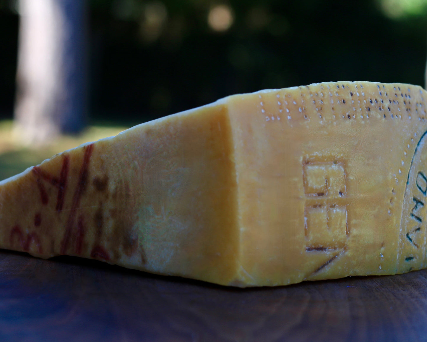 Parmigiano Reggiano | Corte de 2lb | Aged Over 30 Months