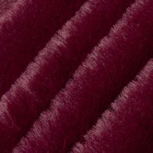 Luxe Cuddle Bunny Cereza Negra 58"/60" Tela por Yarda