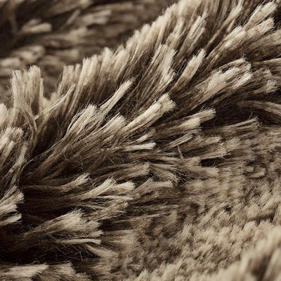 Tissu shaggy Luxe Cuddle froissé marron/beige par yard