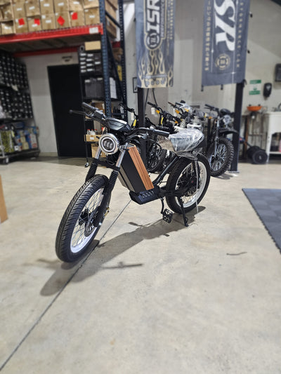 ONYX CTY2 Step-Thru Electric Moped Bike (Demo Model) - Korvel
