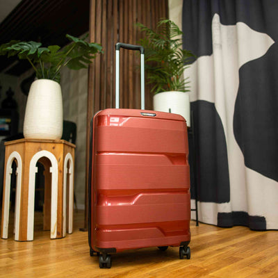 20-Inch Vibrant Red Spinner Carry-On Luggage with 360° Mobility - Korvel
