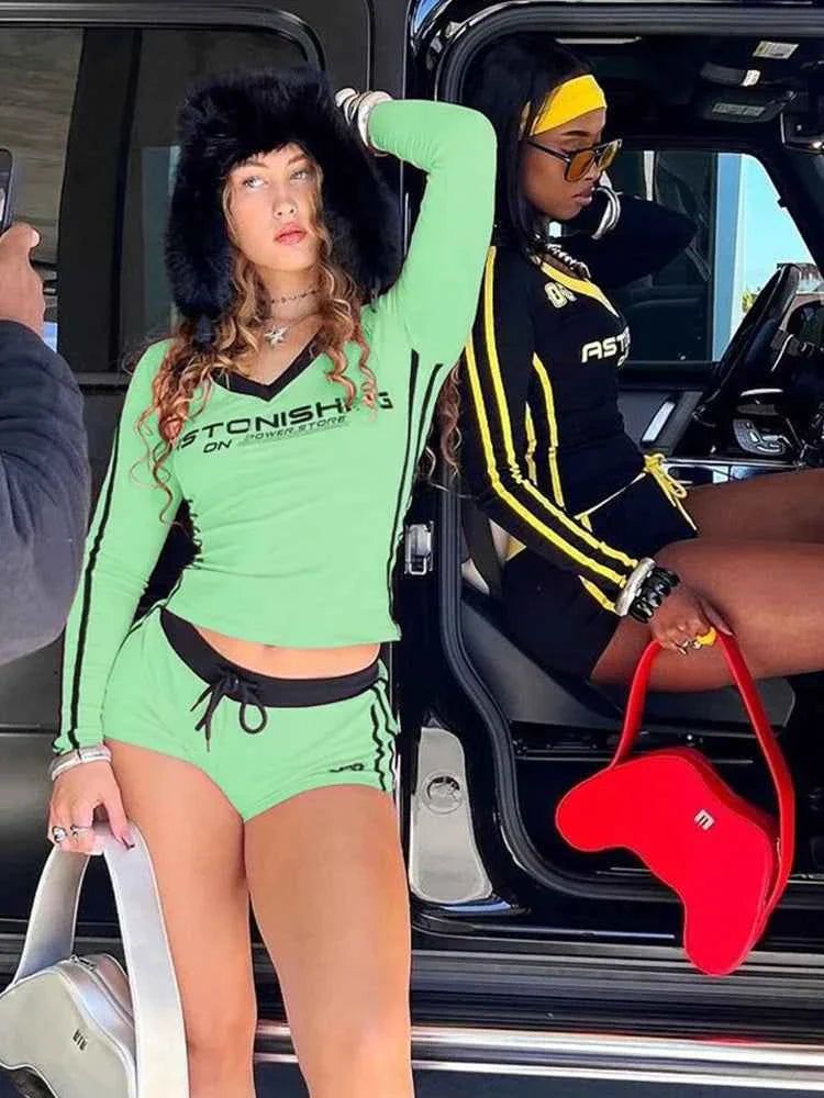 Conjunto Deportivo para Mujer Weird Puss