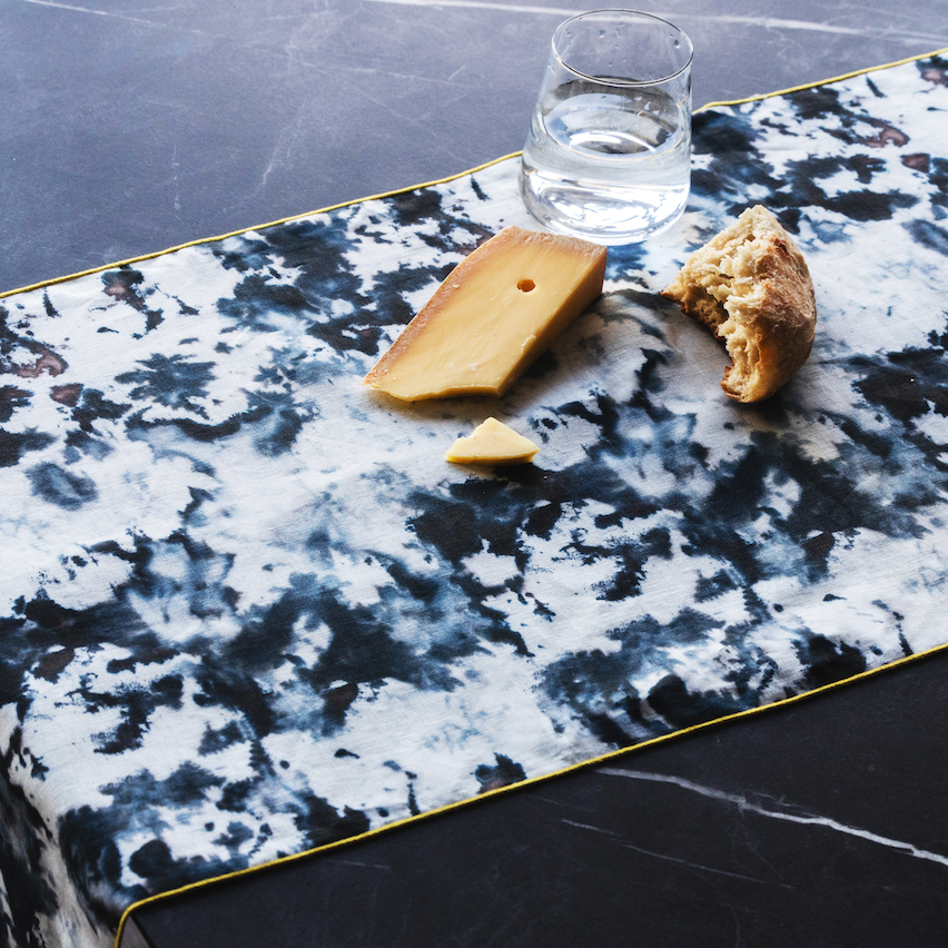 Nappe de Table en Marbre Gris Élégant