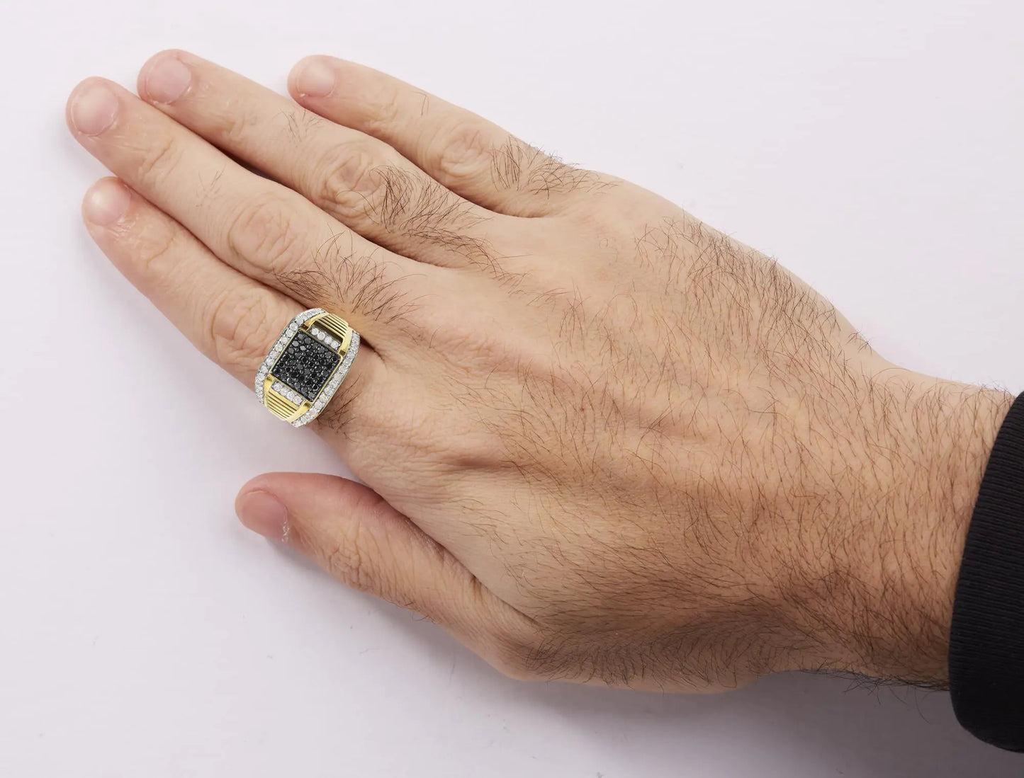 Bague en diamant en cluster en or jaune 10K pour homme avec diamants noirs et blancs