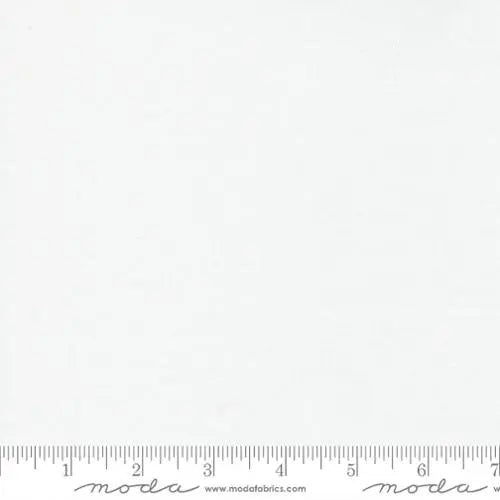 Tela Bella Sólidos Premium Blanca Blanqueada 44"/45" por Yarda