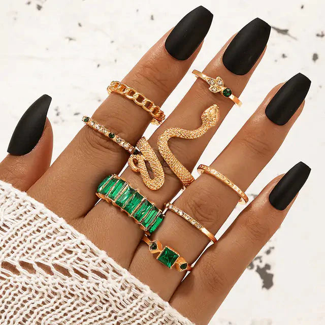 Exquisite Vintage Ring Set with Green Rhinestones