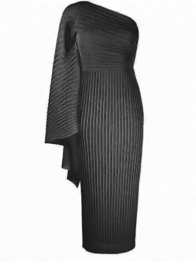 Vestido Plisado Asimétrico