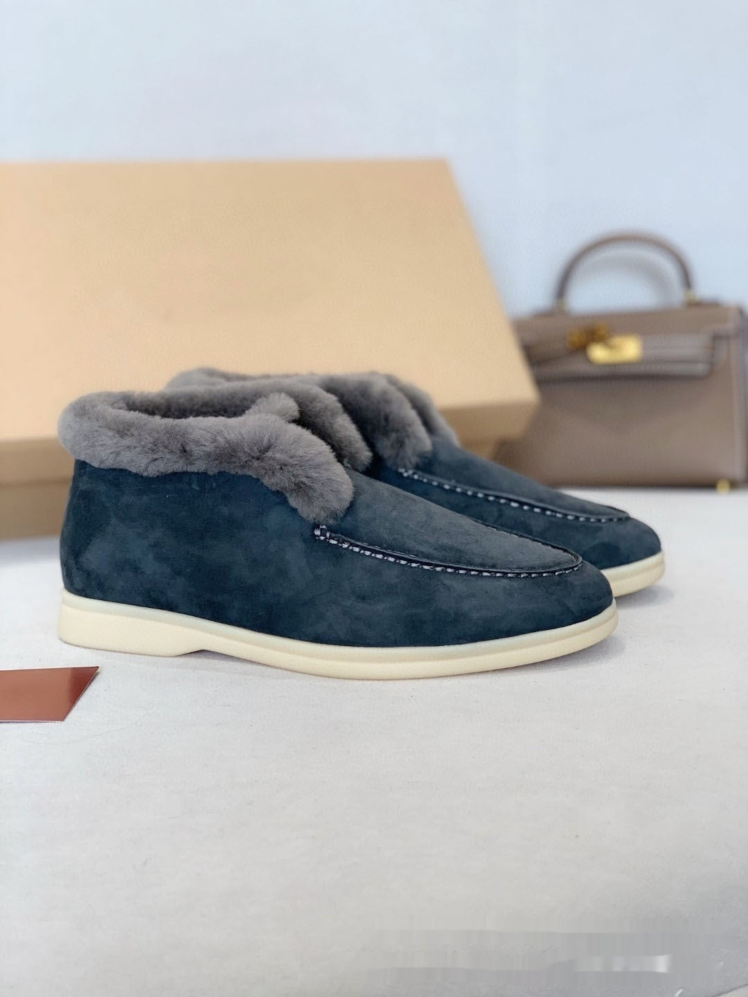 Bottes courtes en cuir laineux pour la neige - Doublées en polaire pour la chaleur