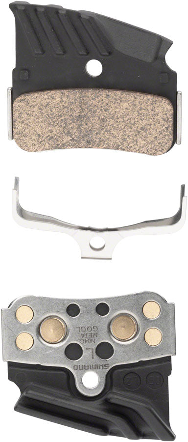 Plaquettes de frein à disque Shimano N04C-MF avec plaque arrière en alliage à ailettes