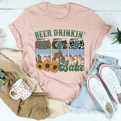Camiseta de chica bebiendo cerveza