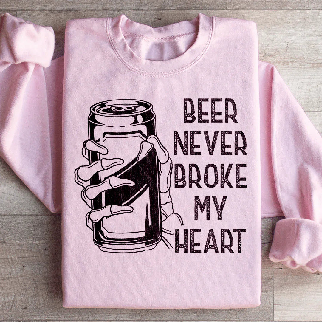 Sudadera con capucha y calavera "La cerveza nunca me rompió el corazón"