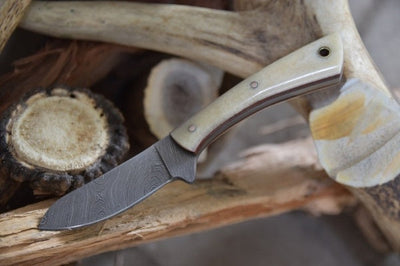 Premium Handmade Damascus Steel EDC Skinner Knife for Outdoor Adventures - Korvel