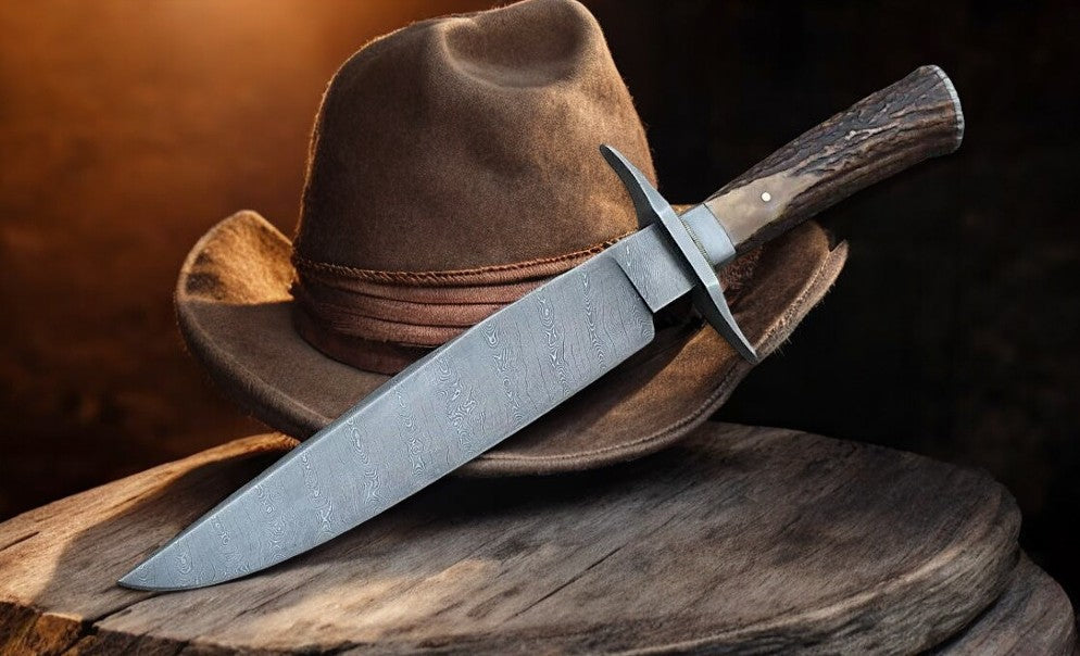 Premium Handmade Bowie Knife - Damascus Steel with Antler Handle - Korvel