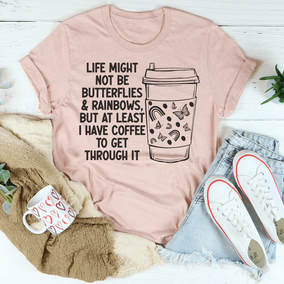 Camiseta de mariposas y arcoíris