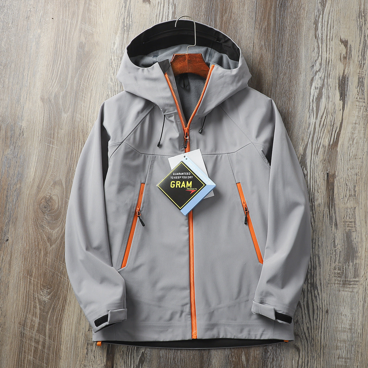 Windproof Waterproof Hooded Soft Shell Charge Jacket