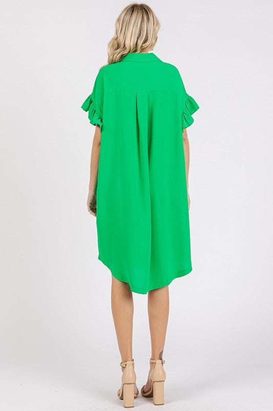 Robe à manches évasées avec boutons et poches