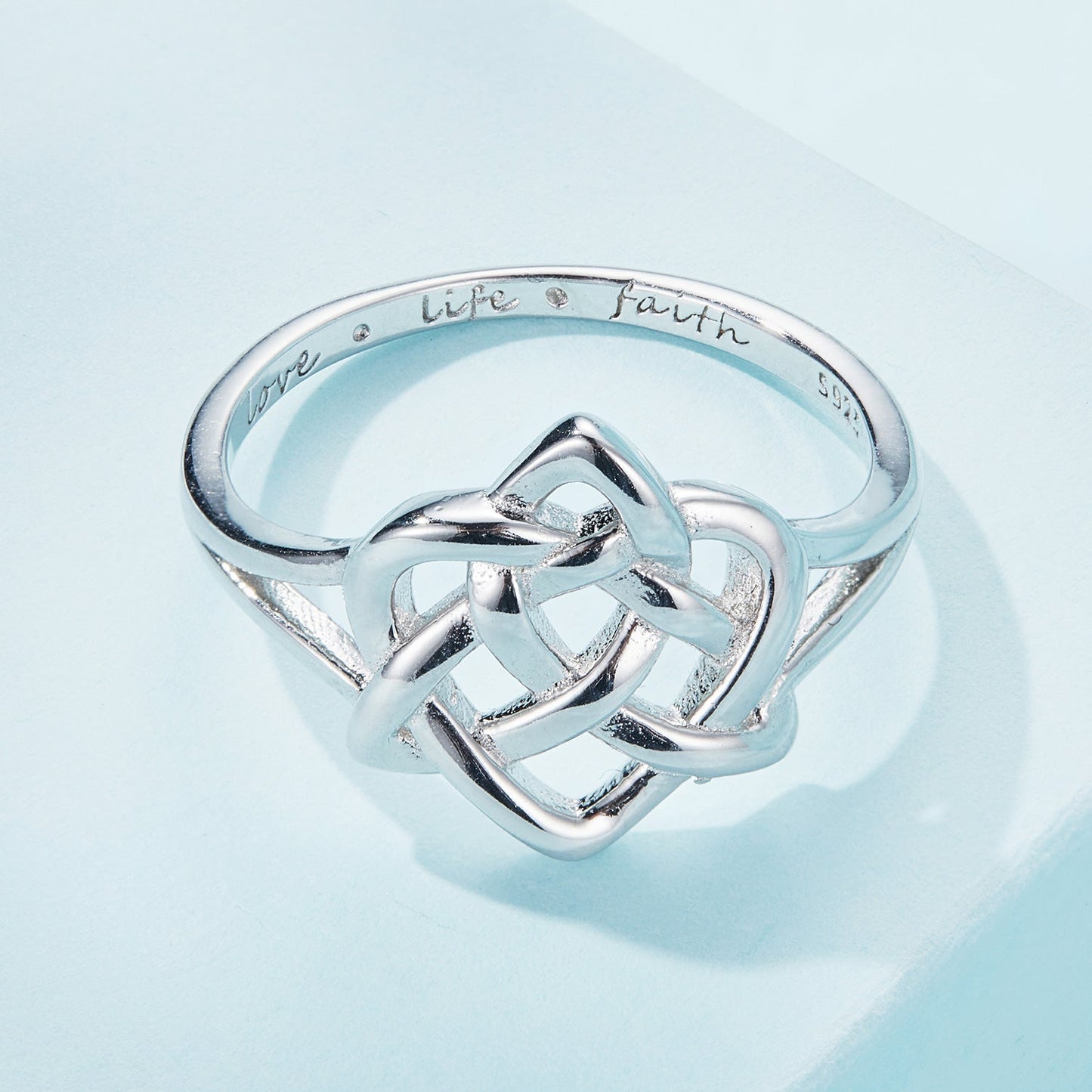 Anillo de Compromiso Elegante de Plata Esterlina 925 con Baño de Platino