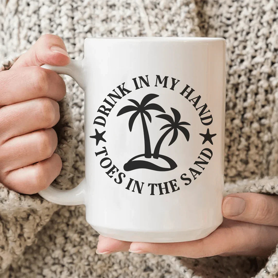 Tasse en céramique 15 oz Drink In My Hand Toes In The Sand